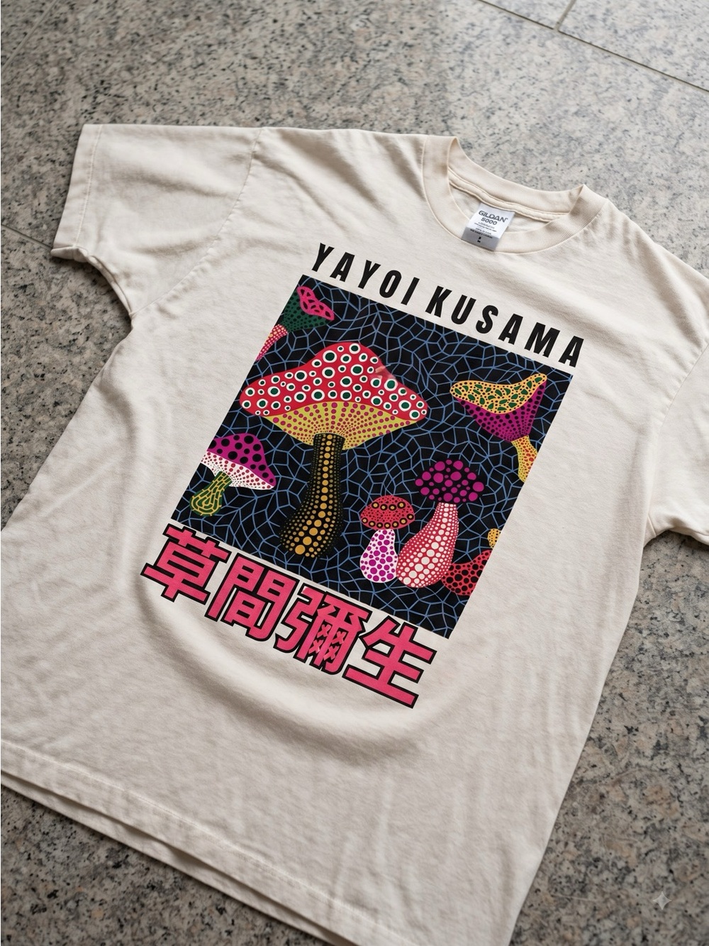 Yayoi Kusama Mushroom Japanese Art Graphic T-shirt - Picture 2 of 4